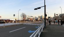 横断歩道のある道路